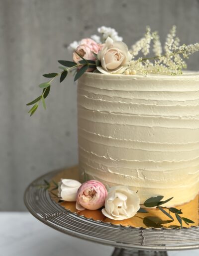 Single-Tier-Wedding-Cake